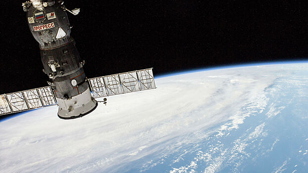 NASA перенесло выход в открытый космос с борта МКС