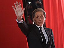 Модельеры и звезды Голливуда проводили в последний путь легендарного кутюрье Валентино Гаравани