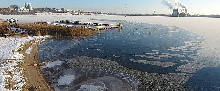 Жителей Ижевска предупредили об опасности весеннего льда