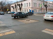 Мэр Рязани Елена Сорокина поручила создать карту с аварийными разрыхлениями асфальта