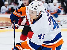 Никита Сошников забросил в первом матче после возвращения в НХЛ за «Айлендерс», что пишут про дебют Сошникова
