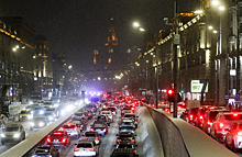 Москва встала в десятибалльных пробках