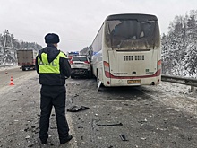 На Урале в ДТП с автобусом погибли два человека