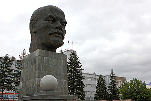 Гигантскую голову Ленина в Улан-Удэ предложили заменить статуей Будды