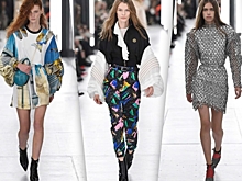 Новая коллекция Louis Vuitton: сумки в виде летающих тарелок и шапочки из «Рассказа служанки»