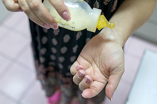 Правительство поддержало проект запрета рекламы заменителей женского молока