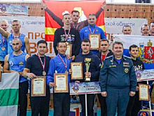 Пожарные Кургана стали вторыми на соревнованиях по гиревому спорту