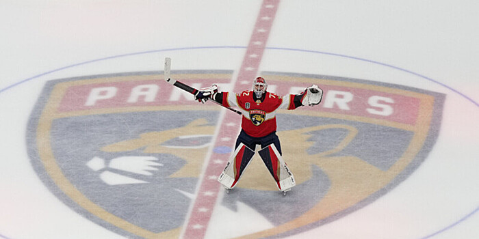 Сергей Бобровский отразил 28 бросков и принес «Флориде» победу над «Каролиной» в НХЛ