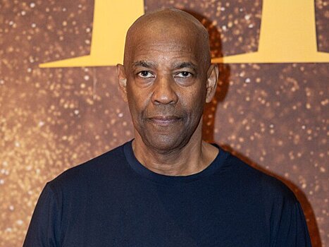 Актер Дензел Вашингтон получил лицензию священника