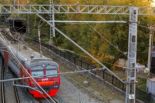 Атака беспилотников на Ростовскую область парализовала движение поездов в Крым