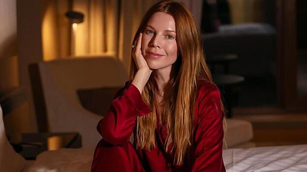 Наталья Подольская решила сэкономить на платье и кольцах при подготовке к свадьбе с Владимиром Пресняковым