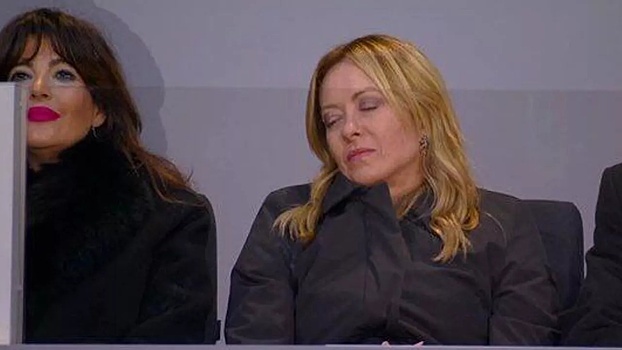 Мелони заснула на открытии Олимпийских игр