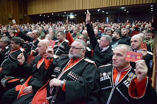 Обвиненный в хищении атаман Кубанского казачьего войска Власов ушел в отставку