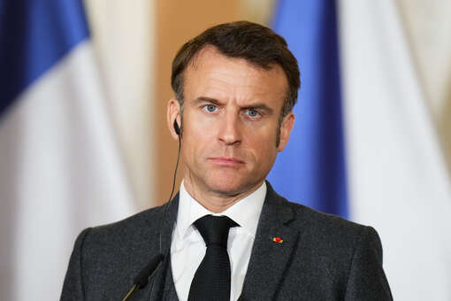 Макрон считает, что Франция сможет противостоять России