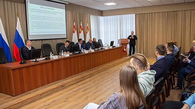 Законопроект об ограничении продажи алкоголя обсудили в Вологде