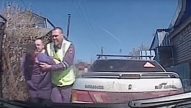 Пьяный чувашский депутат пытался уйти от полиции на своем авто. Видео
