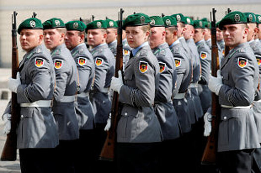 Немецкий бундесвер нанимает на службу несовершеннолетних