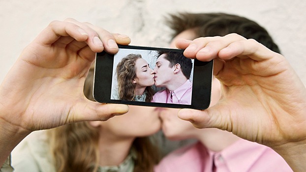 Вещи, которые счастливые пары не делают в соцсетях