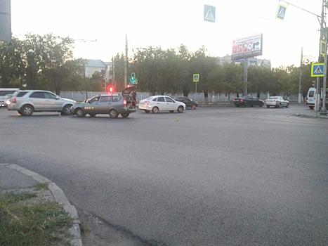 На злополучном перекрестке в Волгограде произошло очередное ДТП с пострадавшими