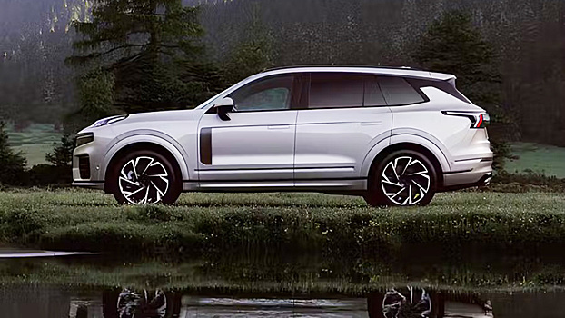 Porsche с котом и новый китайский бренд: главные автоновинки