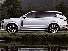 Porsche с котом и новый китайский бренд: главные автоновинки