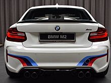 BMW M2 заиграл новыми красками у BMW Abu Dhabi Motors