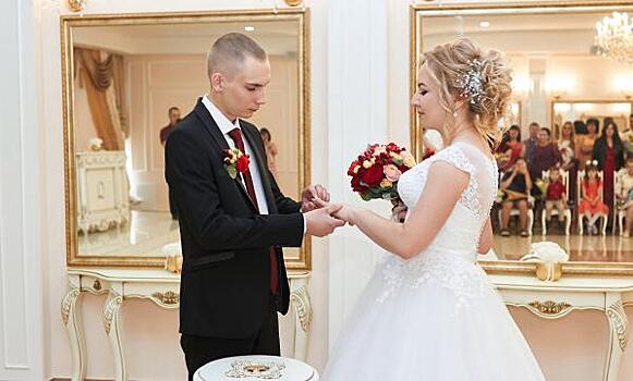 В Свердловской области для мобилизованных ввели ускоренную процедуру бракосочетания
