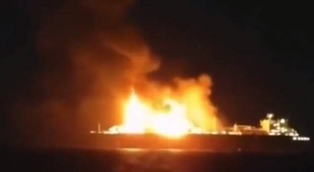 В Средиземном море загорелся предположительно принадлежащий России танкер-газовоз