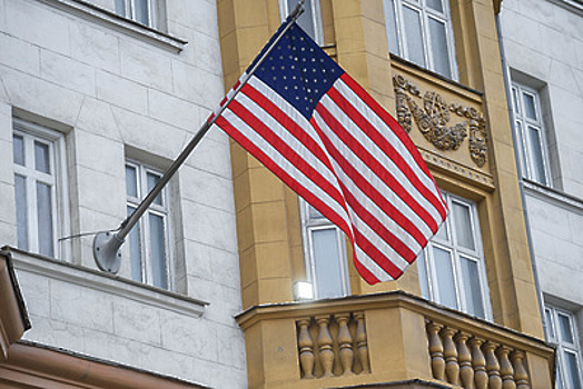В посольстве России заявили, что санкции США становятся все более абсурдными