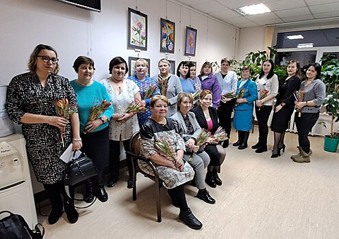 Матери и жены участников СВО из Нижегородской области получили подарки к 8 Марта