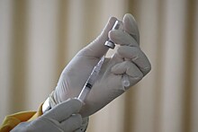 Тромбы и турборак: врач предупредил о страшных последствиях из-за вакцины от COVID