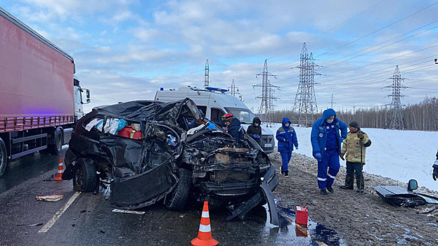 Житель Ямала погиб в ДТП на трассе в Тюменской области. ФОТО