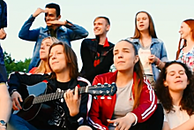 Популярный певец Макс Корж опубликовал в своём паблике клип, снятый ярославскими школьниками