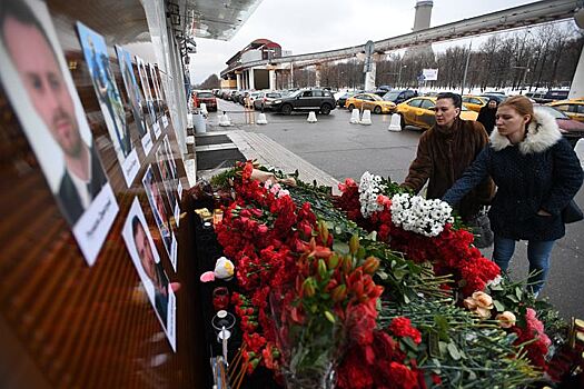 Журналисты и барды - в память о жертвах крушения Ту-154 под Сочи