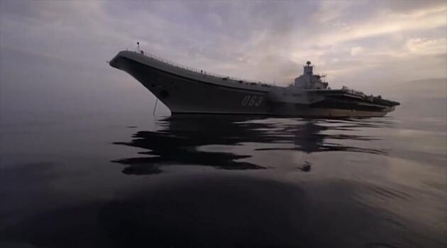 Печальная картина авианосного флота России. Авианосец «Варан» и его история