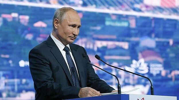 Путин назвал лихорадкой санкционную политику Запада