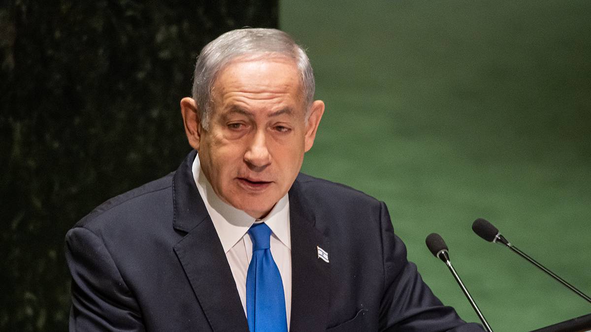 Премьер Израиля Нетаньяху распустил военный кабинет