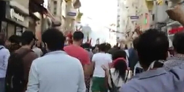 Полиция в Алжире применила газ против демонстрантов