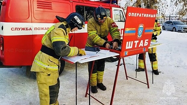 В Челябинске на Комсомольскую площадь стянули все экстренные службы