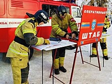 В Челябинске на Комсомольскую площадь стянули все экстренные службы