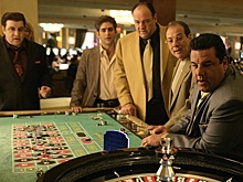 Умер перенесший пересадку обоих легких создатель сериала "Клан Сопрано"