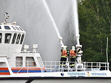 Пожарное судно: от Калашникова до Чернышева