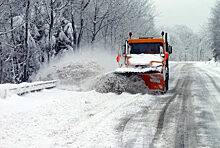 Пробки 10 баллов и ограничение движения большегрузов: на Южный Урал пришли сильные снегопады