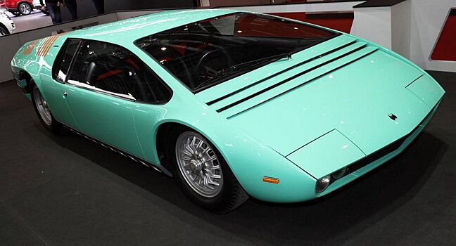 Bizzarrini Manta — автомобиль с необычным дизайном