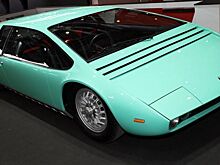 Bizzarrini Manta — автомобиль с необычным дизайном