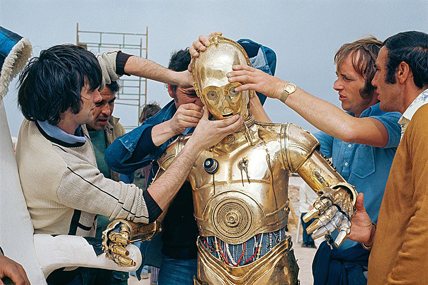 «Звездные войны» (1977). Костюм C-3PO стал вызовом для многих, особенно для актера Энтони Дэниэлса.