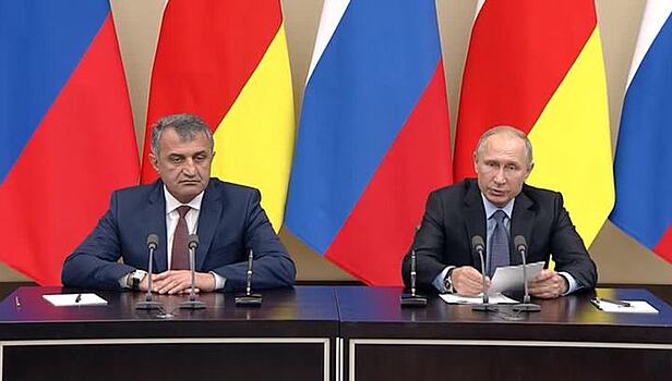 Путин: Россия продолжит помогать Южной Осетии