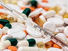В Депздраве предупредили о рисках развития осложнений при бесконтрольном приеме лекарств