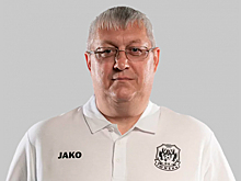 Врач клуба «Тюмень» оказал медицинскую помощь пассажиру самолёта