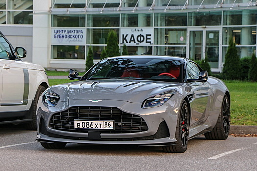 В России появился новейший Aston Martin: у него номера Сургута